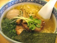 「塩とりそば」@らーめん いまるやの写真