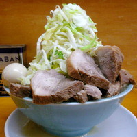 「ラーメン 700円 + 大盛∞ + ブタＷ + 味玉子」@ラーメン二郎 新橋店の写真