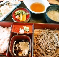 「ごはんセット(冷たい十割蕎麦)1050円」@半左衛門の写真