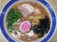 「醤油ラーメン(500円)」@背脂専門 スーパーラーメンポラリスの写真