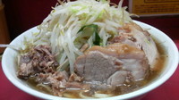 「小ﾗｰﾒﾝ　（ｶﾀﾒ ﾔｻｲﾁｮｲﾏｼ）」@ラーメン二郎 上野毛店の写真