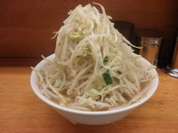 「小ラーメン（６５０円)野菜・ニンニク」@ラーメン二郎 立川店の写真