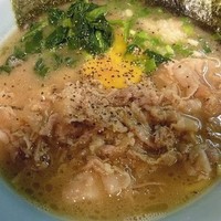 「初代 醤油豚骨 肉そば」@横浜家系ラーメン 二代目 肉そば家の写真