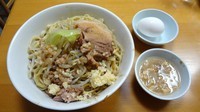 「汁なしラーメン（700円）＋生卵（50円）ニンニクアブラ」@ラーメン もみじ屋の写真