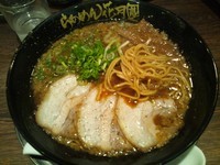 「嵐げんこつラーメン黒武者（650円）」@らあめん花月嵐 BLACK&MONSTER 阪急高槻市駅店の写真