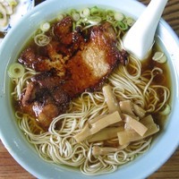 「特製いろはらあめん＋ビール　900円＋500円」@いろは食堂の写真