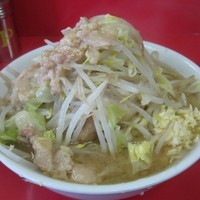 「少なめラーメン・ニンニクアブラ＋肉増し　600円＋100円」@ラーメン二郎 茨城守谷店の写真