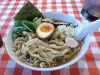 「中華そば（大盛り　４００ｇ）」@らー麺Chopの写真