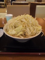 「ラーメン並　（全マシ）」@ジャンクガレッジ イオンレイクタウンmori店の写真