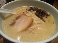 「白丸元味　らーめん」@博多一風堂 金沢香林坊店の写真