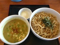 「グリーンカレーのつけ麺￥650＋粉チーズ￥50＝￥700」@ら～めん 今も昔も…の写真