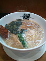 「白しょうゆラーメン（並）」@和麺白狐の写真