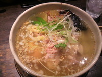 「白鶏麺750円+味玉100円」@屋台らーめん 鷹流 高田馬場店の写真