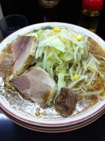 「らーめん（ヤサイスコシオオメ）【680円】」@らぁめん 元気の源の写真