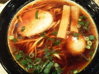 「大阪ブラック　＋　煮玉子」@金久右衛門 天満店の写真