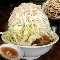 「大ラーメン 800円（ヤサイマシマシ・アブラマシマシ）」@ラーメン二郎 めじろ台法政大学前店の写真