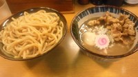 「つけめん煮番搾り中盛＋味玉、鶏皮」@つけめん 三三㐂の写真