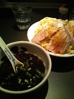 「相博つけ麺・黒」@麺屋武蔵 武骨相傳の写真