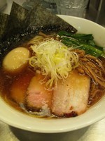 「特製醤油ラーメン」@麺処 ほん田 東京駅一番街店の写真