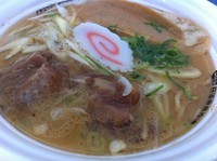 「秋田県比内町産 放し飼い比内地鶏 濃厚魚介鶏白湯」@東京ラーメンショー2011の写真