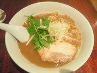 「醤油らーめん 680円」@ラーメン創房 京濱の写真