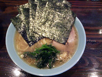 「ラーメン並(650円)+海苔(100円)+ライス(100円)」@一乃利の写真