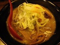 「味噌・野菜大盛・にんにく増し」@麺処 花田 上野店の写真