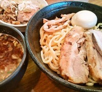 「濃厚つけそば海老風味+平日限定チャーシュー丼」@はりけんラーメンの写真