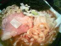 「煮干しラーメン（￥７５０）」@すごい煮干ラーメン凪 新宿ゴールデン街店 本館の写真