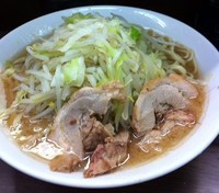 「大らーめん（700円)ヤサイニンニク」@ラーメン二郎 横浜関内店の写真