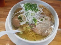 「塩味玉ラーメン＋麺中盛り（200g）」@麺家 しんの写真
