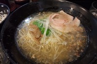 「塩らーめん」@支那そばや 一光 甲子園本店の写真