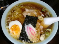 「しょうゆラーメン　７５０円」@居酒屋 梅よしの写真