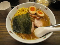 「みそまかないらーめん（普通盛）：1000円」@らいおん 調布店の写真