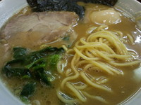 「味玉らーめん」@横浜家系ラーメン 家家家 錦糸町店の写真