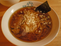 「琥珀ラーメン 700円」@楽観 立川の写真