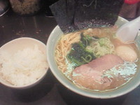 「らーめん　650円」@おーくら家 中野店の写真