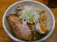 「煮干し汁なし￥650＋炙りチャーシュー￥100＝￥750」@らーめん 破顔の写真