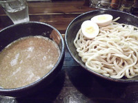 「つけ麺+味玉(880円)」@つけめん屋 赤羽京介の写真