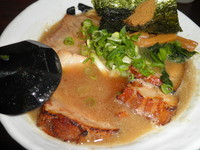 「深味醤油（炙り焼豚入り）　９８０円」@麺屋ひじりの写真