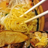 「味噌漬け炙りチャーシュー麺（北海道味噌）　980円」@麺場 龍吟の写真