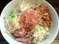 「まぜそば(大)(750円)」@ラーメン豚力の写真