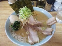 「特製節骨ラーメン（醤油）＋麺大盛」@長浜ラーメン あづま つくば店の写真