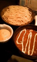 「カレーチーズつけめん　（中盛り　あつもり）　１１００円」@三ツ矢堂製麺 大船店の写真