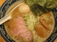 「しお味玉らーめん」@○心厨房の写真