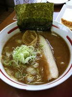 「豚骨醤油らーめん」@麺処 はつがいの写真