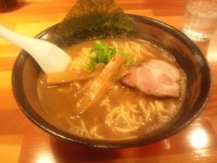 「ラーメン（こってり）＋中盛」@瞠 池袋店の写真