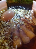 「醤油ラーメン feat.餃子」@麺屋 兜の写真