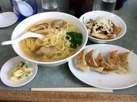 「ぜんやラーメン＋餃子＋ミニチャーシューメンマ丼」@ぜんやの写真
