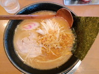 「醤油豚骨らーめん」@栄昇らーめんの写真